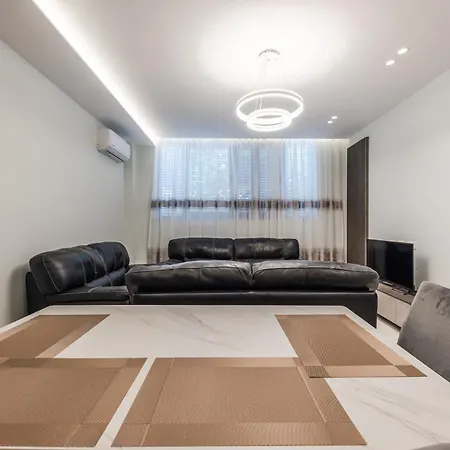 Summer D&a Apartment *