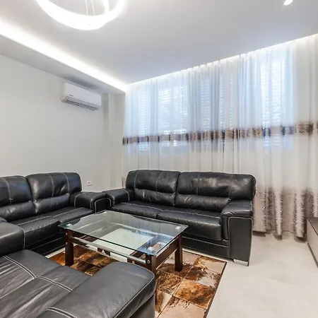 Summer D&a Apartment *