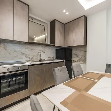 Apartment Summer D&a