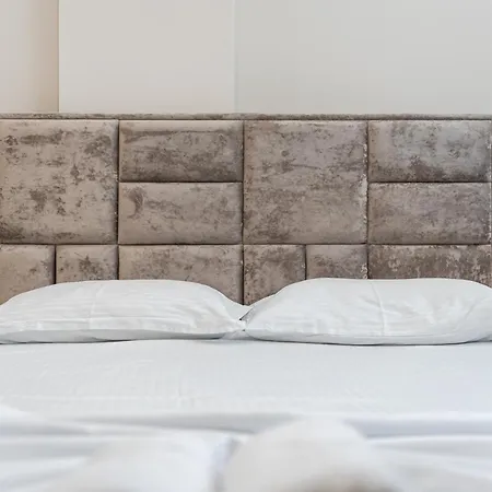 Summer D&a Apartment