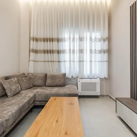 Summer D&a Apartment