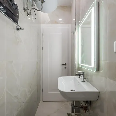 Summer D&a Apartment Golem (Tirana)