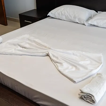 Summer D&a Apartment Golem (Tirana)