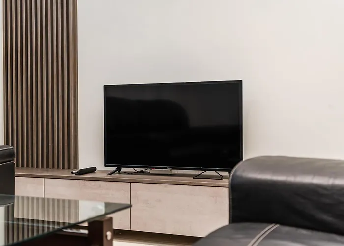 Summer D&a Lejlighed Golem (Tirana)