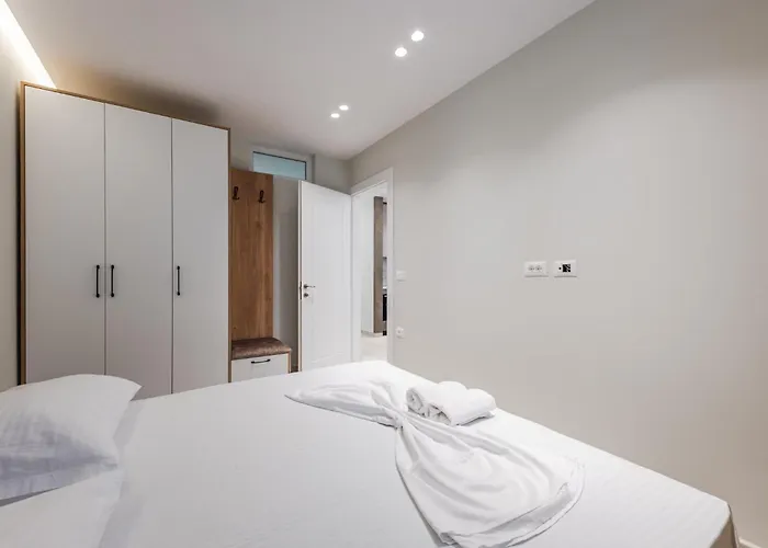 Summer D&a Golem (Tirana)