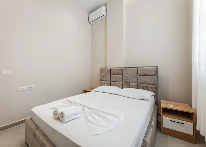 Summer D&a Daire Golem (Tirana)